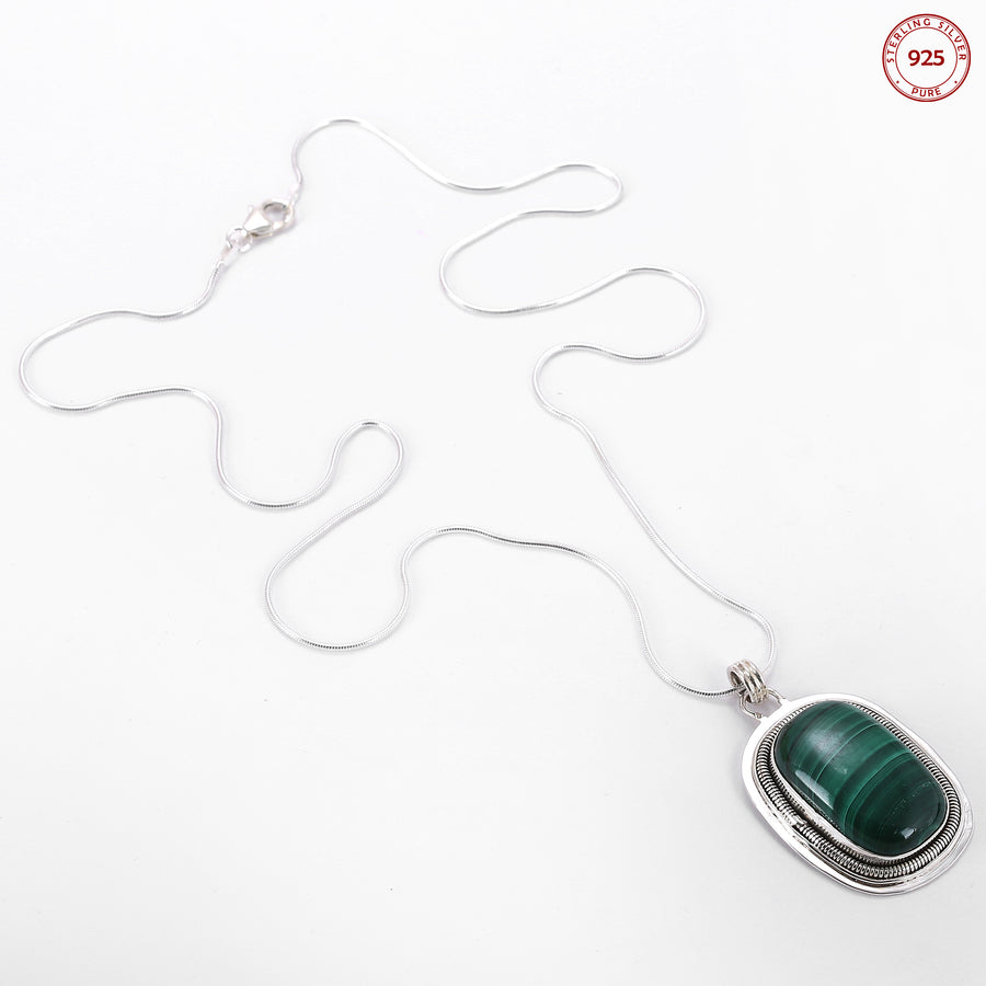 Malachite Studded Pendant Silver Necklace